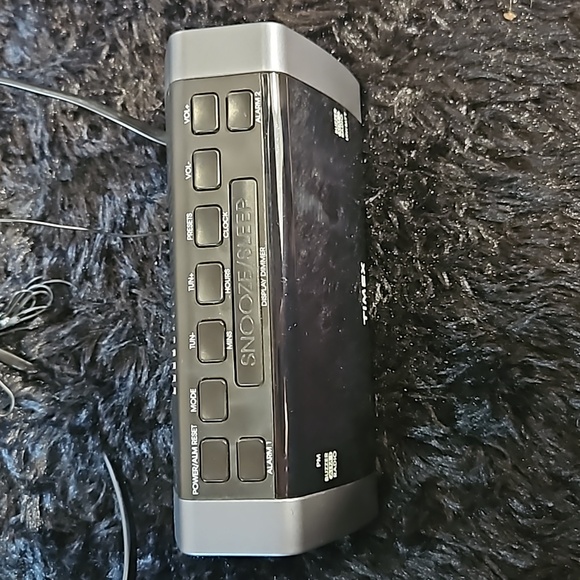 Timex Alarm Clock Radio - Picture 3 of 6